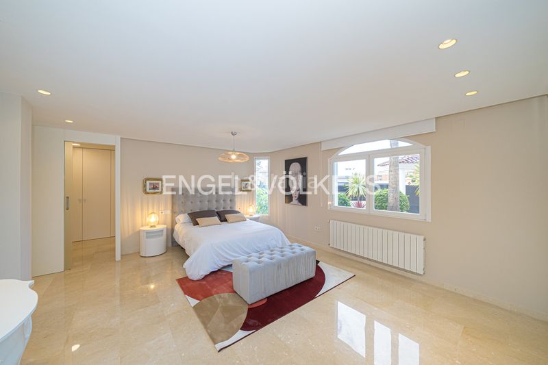 Foto 571332a7-d42c-4917-af46-44ee6e422e52. Casa amb xemeneia piscina a Pueblo-Ubanizaciones Alfàs del Pi (l´)