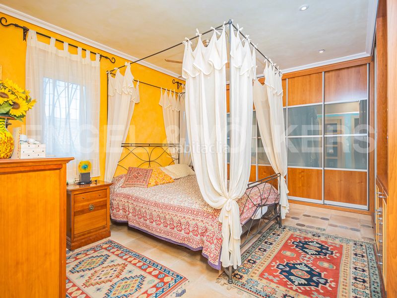 Foto 849ce845-a782-40a1-bb34-29bd61b3e1ab. Casa en Urbanizaciones Benidorm