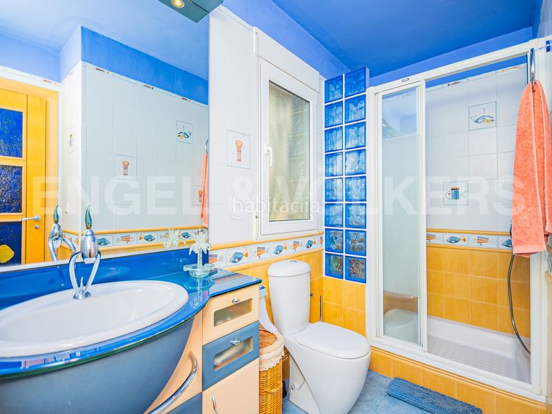 Foto 8f7e3fe7-b775-444e-bb2d-e995f1f24c31. Casa en Urbanizaciones Benidorm