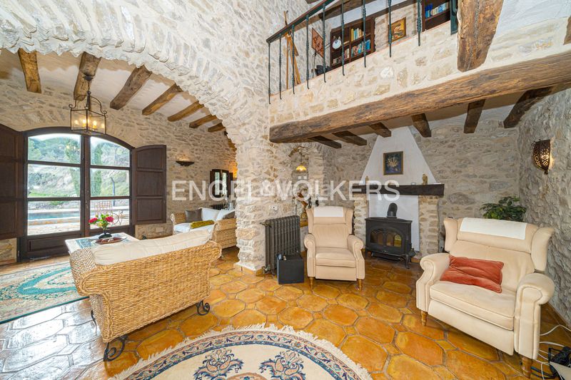 Foto 8d461afe-9481-4e1b-9a1a-c7a60602a36f. Casa en Relleu