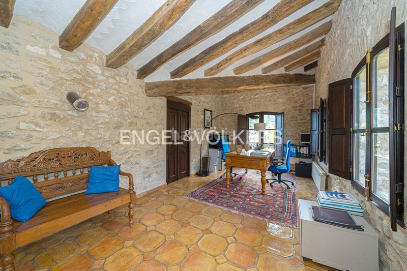 Foto a0f6668f-e005-40f6-af6c-c875a23446f3. Casa en Relleu