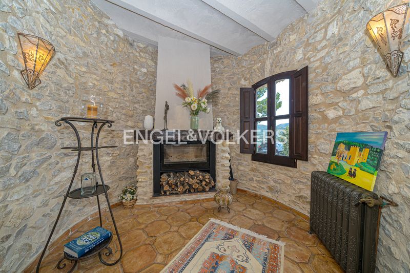 Foto a1b3ab8c-d477-4607-a7fa-872e46b8a62b. Casa en Relleu