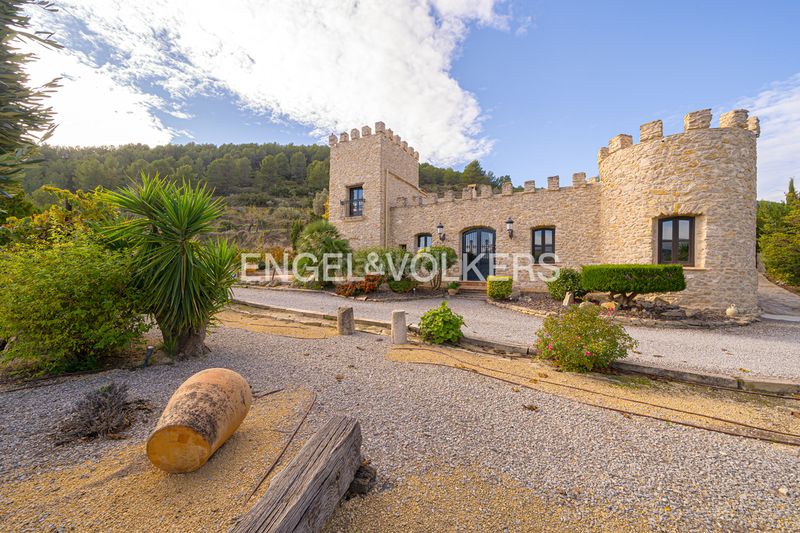 Foto d9708406-282d-44a6-9749-e147bb9a331d. Casa en Relleu