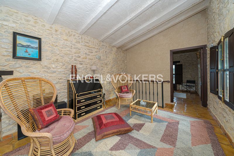 Foto e97e3edb-fa4c-4006-8ef8-0fb443f3ca45. Casa en Relleu