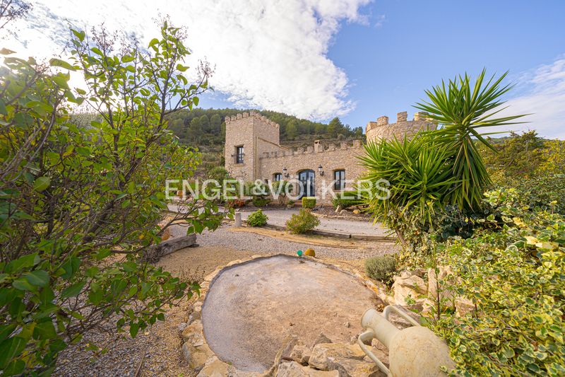 Foto fa1d42cc-463b-40ad-9f51-7810960acee9. Casa en Relleu