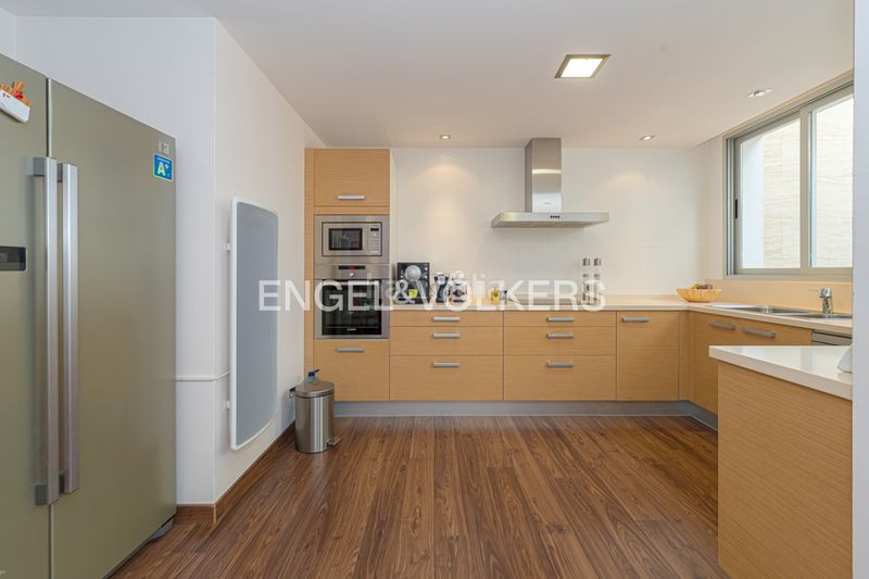 Foto 5bc85abe-9331-4601-93e9-9c426b0ce142. Casa amb xemeneia piscina a Sierra Helada Benidorm