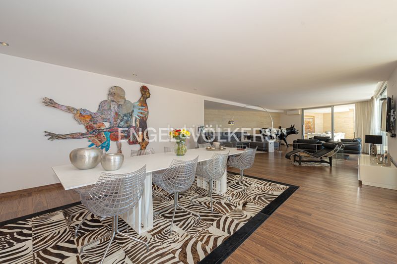 Foto f98b58cf-ca1c-4620-8201-1e8dc08b89da. Casa amb xemeneia piscina a Sierra Helada Benidorm