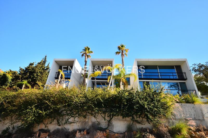 Foto 160c11a3-ede6-4131-ba43-ee1bed1dd130. Casa en Levante Alto Benidorm