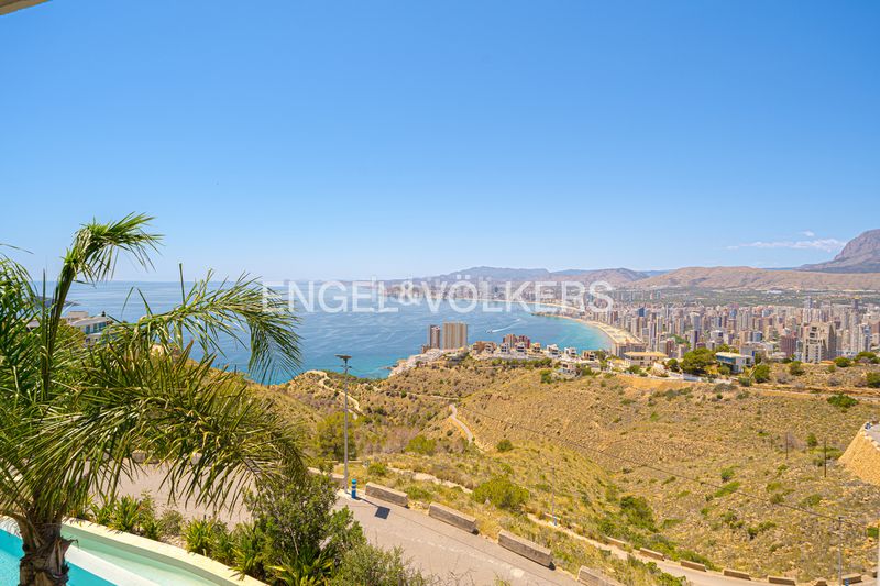 Foto 8897cc37-38d3-4ec0-ae69-48ea7d55a24e. Casa en Levante Alto Benidorm