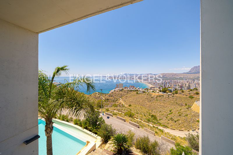 Foto 889c4258-9201-4352-b0c1-e6296595ca61. Casa en Levante Alto Benidorm