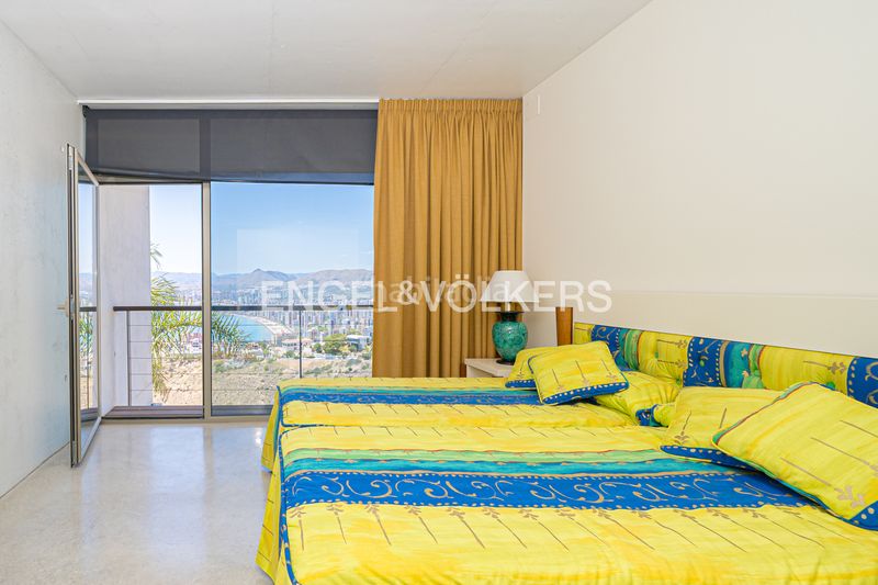 Foto 9c487f59-bbed-48ae-80c5-26c8031c5e57. Casa en Levante Alto Benidorm