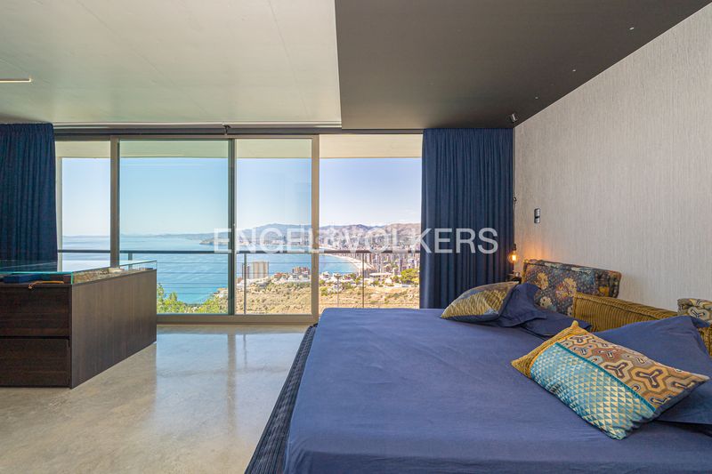 Foto b011f572-c255-40da-b09c-b898cc44abff. Casa en Levante Alto Benidorm