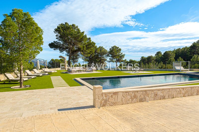 Foto 00eef9e6-84ad-47d3-b751-b1cd36636dcc. House with fireplace pool in Guadalest
