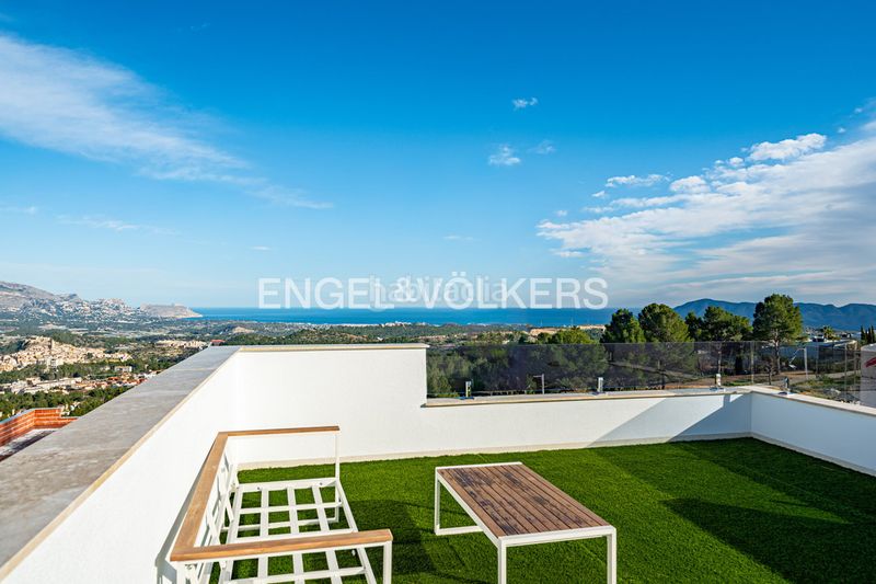 Foto fc89e8d0-e519-443a-98de-04ef8ac87c52. Casa adossada amb piscina a balcón de ponoig - Polop paradis - Polop hills Polop