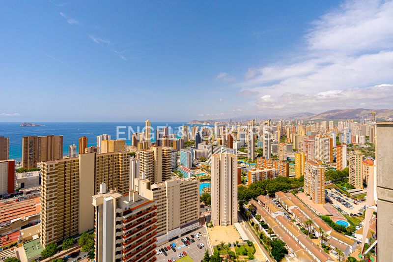 Foto 99f7874e-d779-4249-b179-4874b21ca1a8. Àtic amb piscina a Rincón Bajo Benidorm
