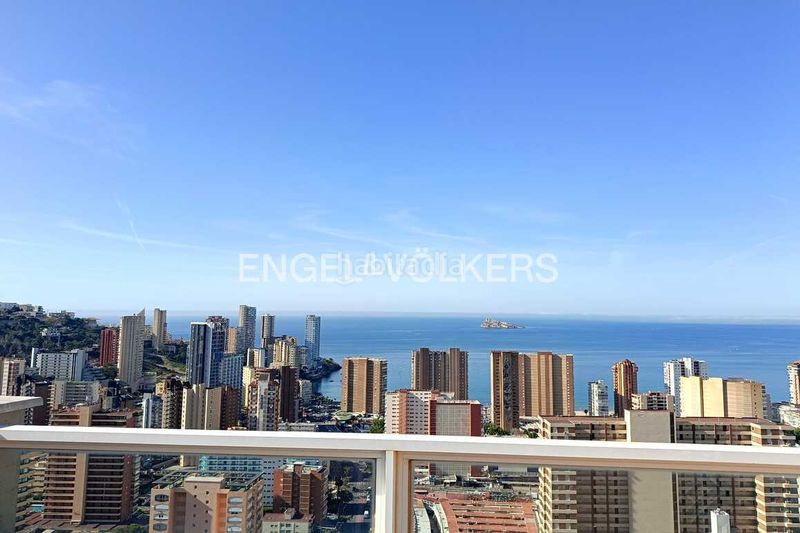 Foto f5cf607c-d139-4f5b-86c5-56335cd82de5. Àtic amb piscina a Rincón Bajo Benidorm