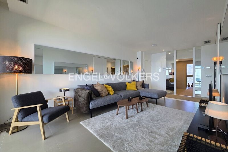 Foto f3bd57a7-2e3d-4ece-8023-798094595a64. Apartament amb piscina a Playa Poniente Benidorm