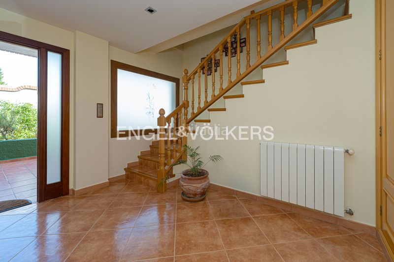 Foto 775bfc62-245d-4ecc-98b2-f4f72c6c48d5. Casa en Sierra Helada Benidorm