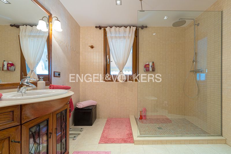 Foto 85681c1c-5471-42f4-87d7-29a77d820e5a. Casa en Sierra Helada Benidorm