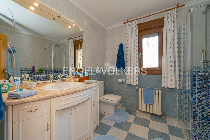 Foto b51baa89-b39f-4fc0-900a-e1cf28d38f2f. Casa en Sierra Helada Benidorm