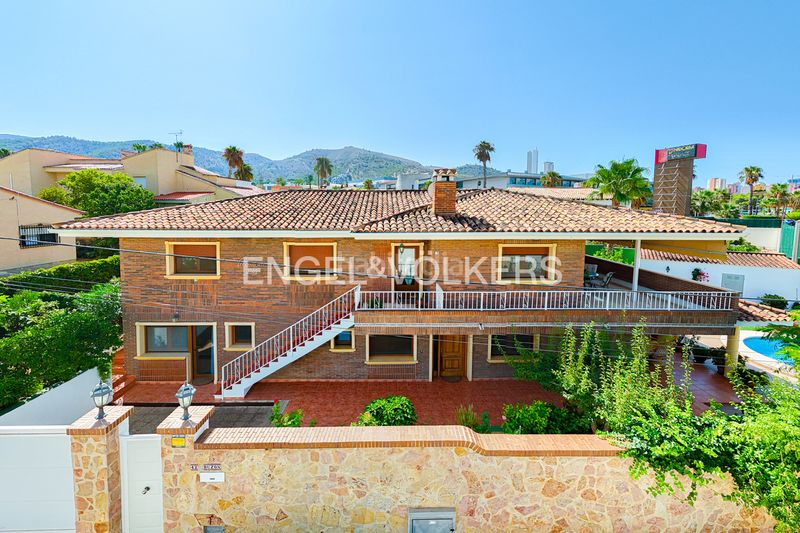 Foto dd016d08-48d6-41c9-8d61-57d3cfb04932. Casa en Sierra Helada Benidorm