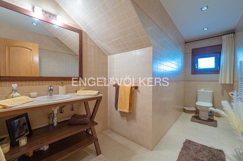 Foto ded64669-9ba2-4fc6-b6ea-224eac257888. Casa en Sierra Helada Benidorm