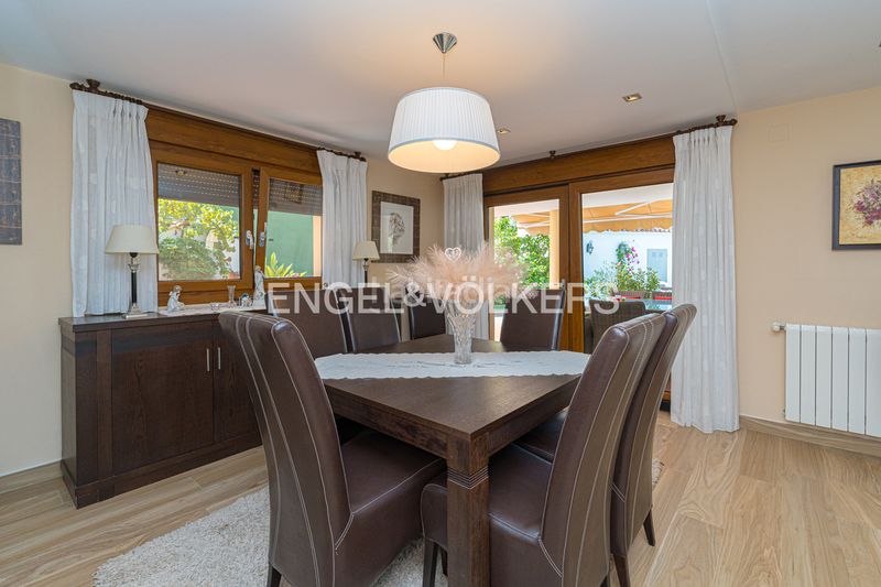 Foto ea5cade4-bddb-495a-ad1f-684762c026eb. Casa en Sierra Helada Benidorm