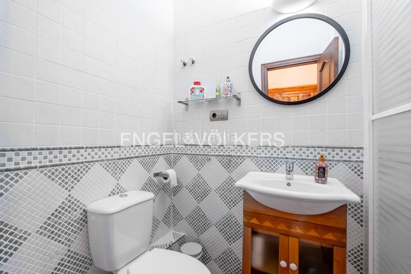 Foto f45ce3a6-ba0f-4702-88c9-57421011697b. Casa amb piscina a Finestrat pueblo Finestrat