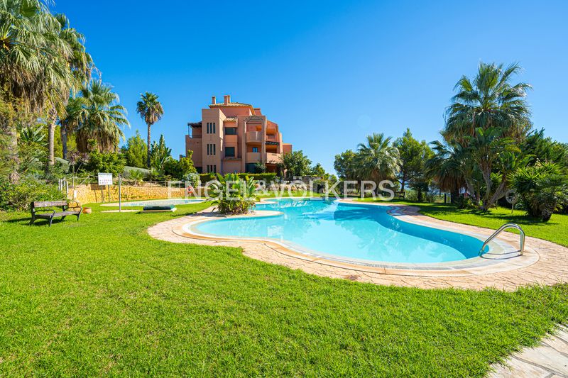 Foto a72d6270-d607-4624-b2bb-66620c555db9. Àtic amb piscina a Golf Bahía Finestrat