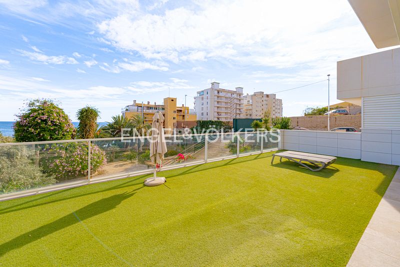 Foto 134e6249-865e-409f-a29e-238e738f6820. Dúplex amb piscina a Platja de Vila Joiosa Vila Joiosa (la)