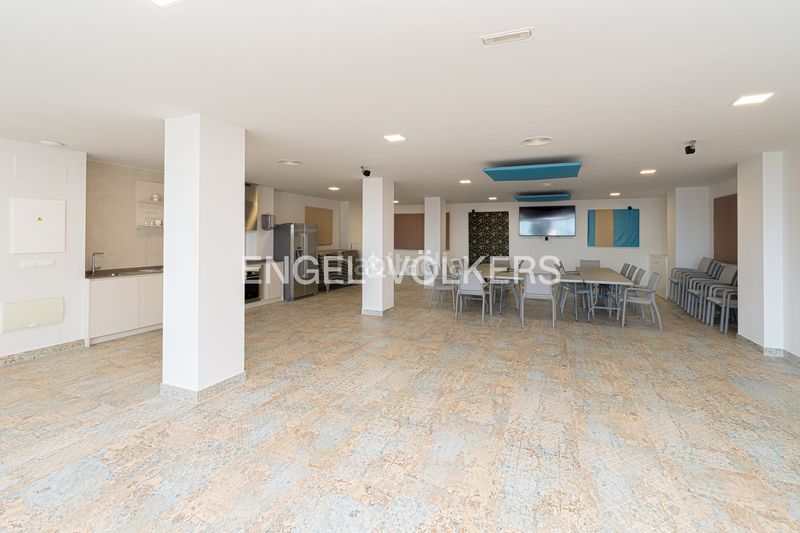 Foto a426f751-e2a2-4d72-b77f-4c39ef445130. Dúplex amb piscina a Platja de Vila Joiosa Vila Joiosa (la)