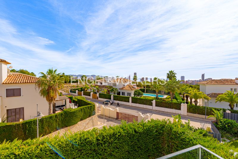 Foto aecb166f-f36b-4e9c-a65b-e0e02cd9676e. Casa amb piscina a Golf Bahía Finestrat