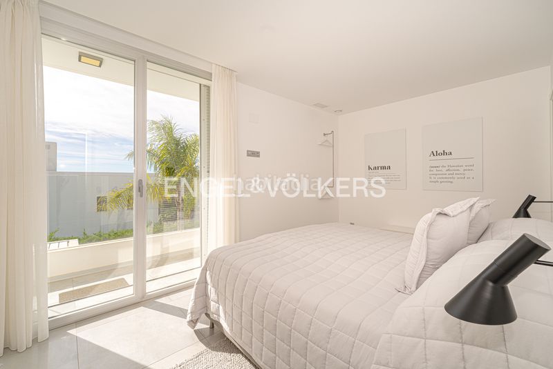 Foto b581cb78-ba5c-4175-a3d5-aaee23968e22. Casa amb piscina a Golf Bahía Finestrat