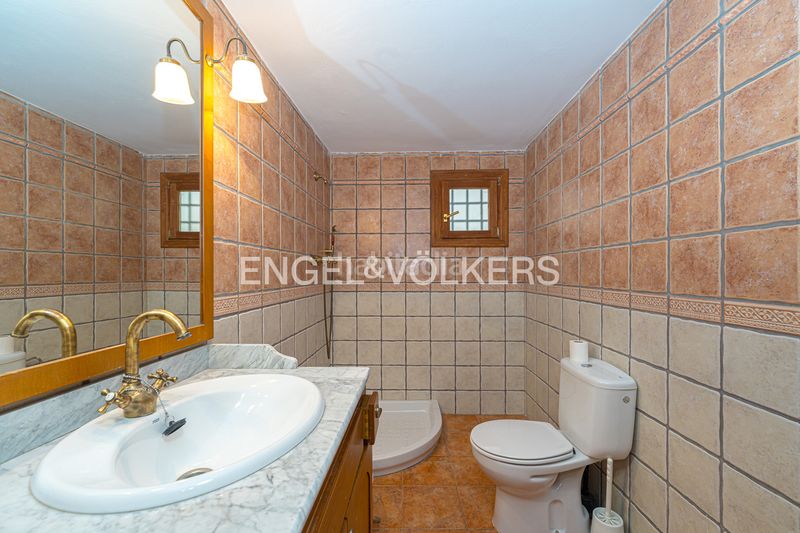 Foto ae726b8a-8167-4bf5-88bf-f7182e026c3d. Casa amb piscina a Coloma Nucia (la)