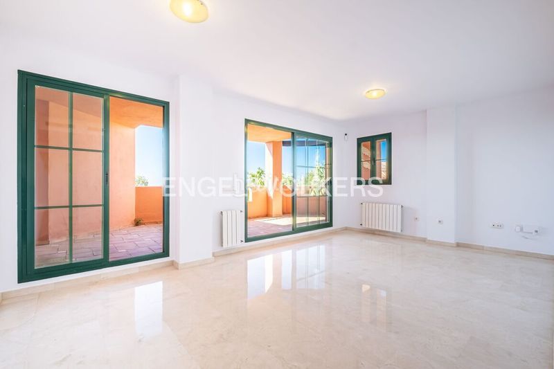 Foto 0dd2e3e0-2827-46c6-8f33-f73503f63af1. Apartament amb piscina a Golf Bahía Finestrat