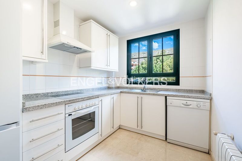 Foto 9147c30e-6046-4e5d-8da4-bc919630724c. Apartament amb piscina a Golf Bahía Finestrat