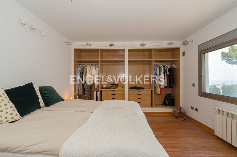 Foto 2171d464-23dd-4f73-8139-33043f425d7f. Casa amb piscina a Coloma Nucia (la)