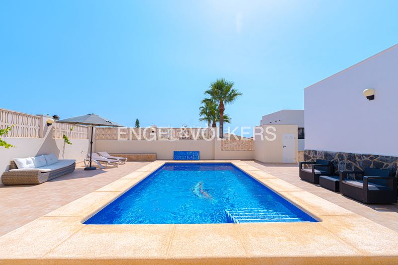 Foto 5c9a9ac5-cb95-4dbb-882e-3c1a9dae5426. Casa amb piscina a Coloma Nucia (la)