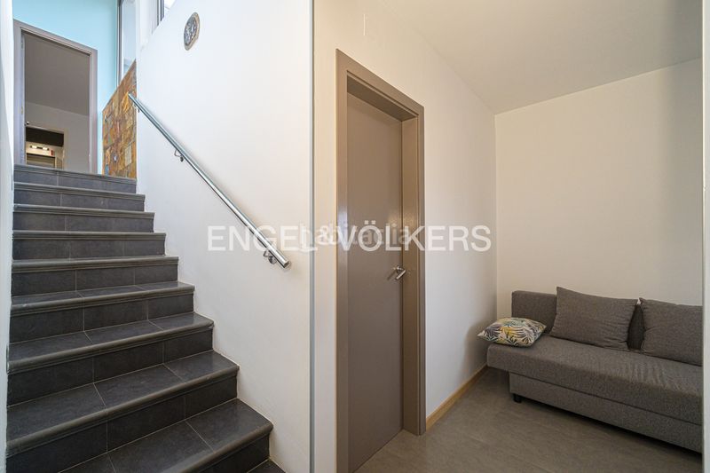 Foto 5f6788e2-3c4e-445f-9b74-f833dff72bd5. Casa amb piscina a Coloma Nucia (la)