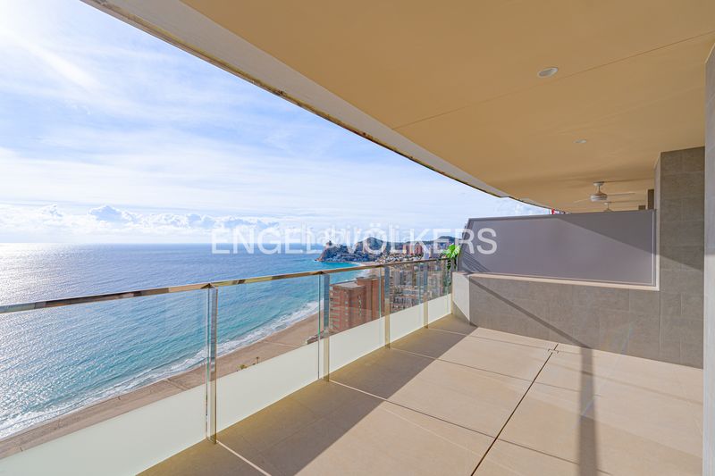 Foto 06f6802b-d37e-46b6-af81-5c6c9bef2823. Apartament amb piscina a Levante Alto Benidorm