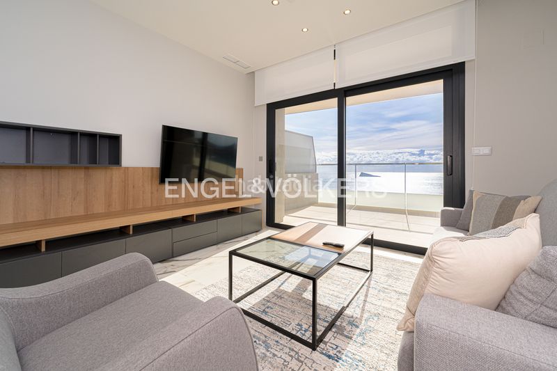 Foto 398b179a-53f9-43f3-997b-202f9503d1e6. Apartament amb piscina a Levante Alto Benidorm