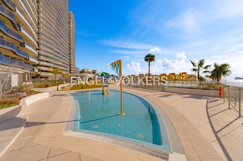 Foto 8a687b97-3b77-4598-8f67-b829b16c681d. Apartament amb piscina a Levante Alto Benidorm