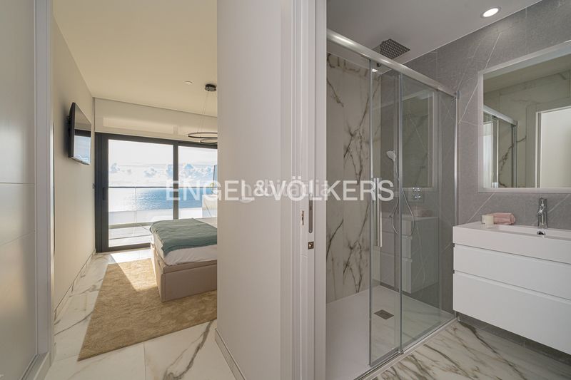 Foto e3fb66ee-cd9c-4e49-ac40-01871f6c5286. Apartament amb piscina a Levante Alto Benidorm