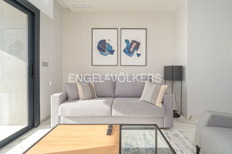 Foto ff0ebbeb-07c2-4e23-9e2f-6cc12cf59d74. Apartament amb piscina a Levante Alto Benidorm