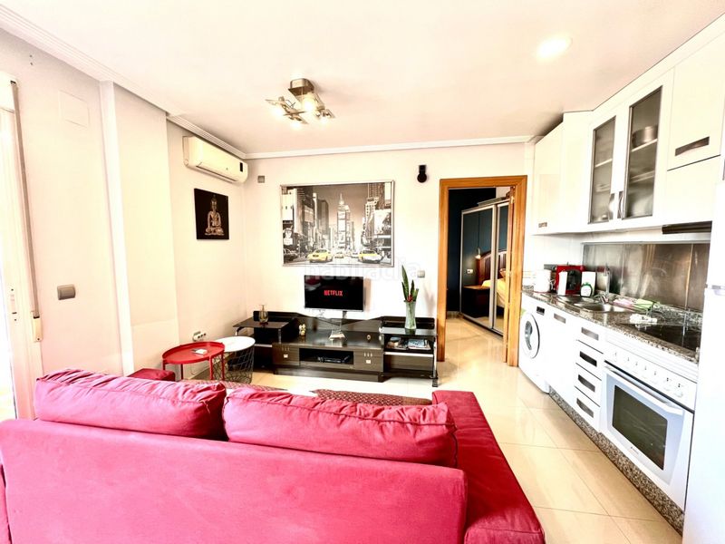 Foto e9facbf1-da3d-4e6c-ac90-f950363e06b7. Àtic a Antonio Machado Torrevieja