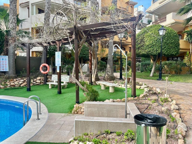 Foto 57874c16-4479-40a9-abd5-ee2dba9b1075. Casa amb calefacció aparcament piscina a Punta Prima Torrevieja