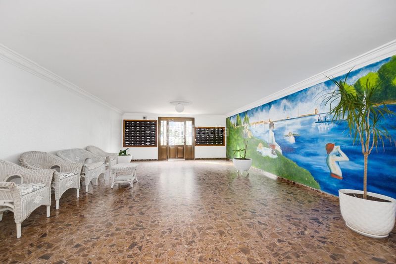 Foto 3700845b-6faf-433e-9bbe-6d6ab5cafc4c. Apartament amb aparcament piscina a Punta Prima Torrevieja