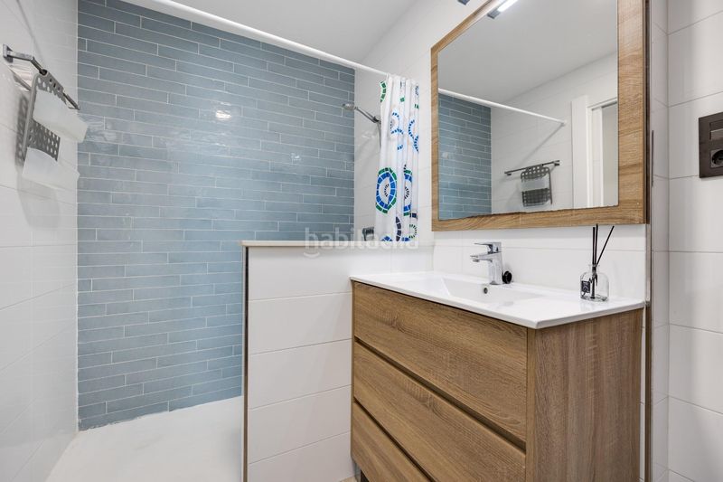 Foto 38cc960b-3fc9-4d83-baaa-e3ea04e3e71a. Apartament amb aparcament piscina a Punta Prima Torrevieja