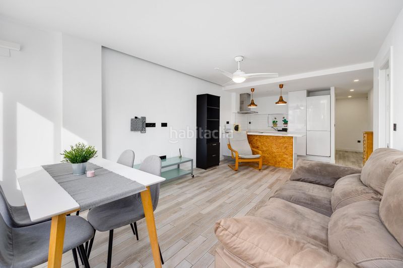 Foto 57153fe0-7e83-4080-962f-43c4ce0d31ca. Apartament amb aparcament piscina a Punta Prima Torrevieja