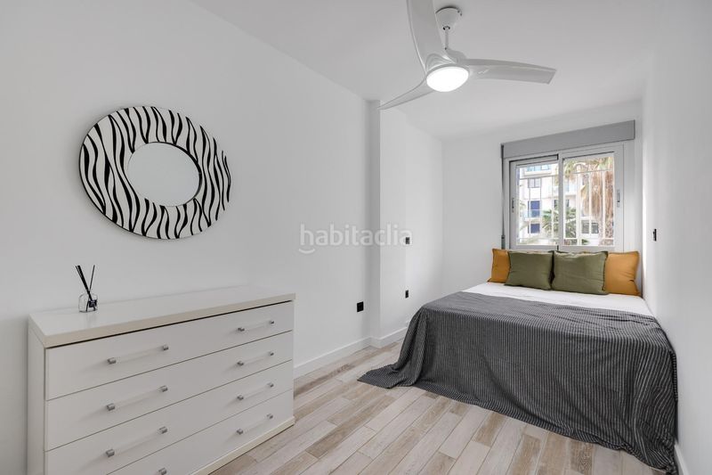 Foto 5748863a-e62a-424d-8287-6b30634bd246. Apartament amb aparcament piscina a Punta Prima Torrevieja